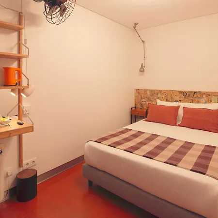 Fil's Place Bed & Breakfast Oporto